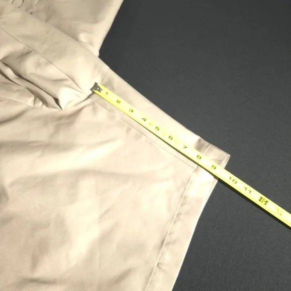 Nike Golf Shorts Mens 38 Beige Pleated Khaki Golfing Casual Walking Performances - Picture 4 of 13